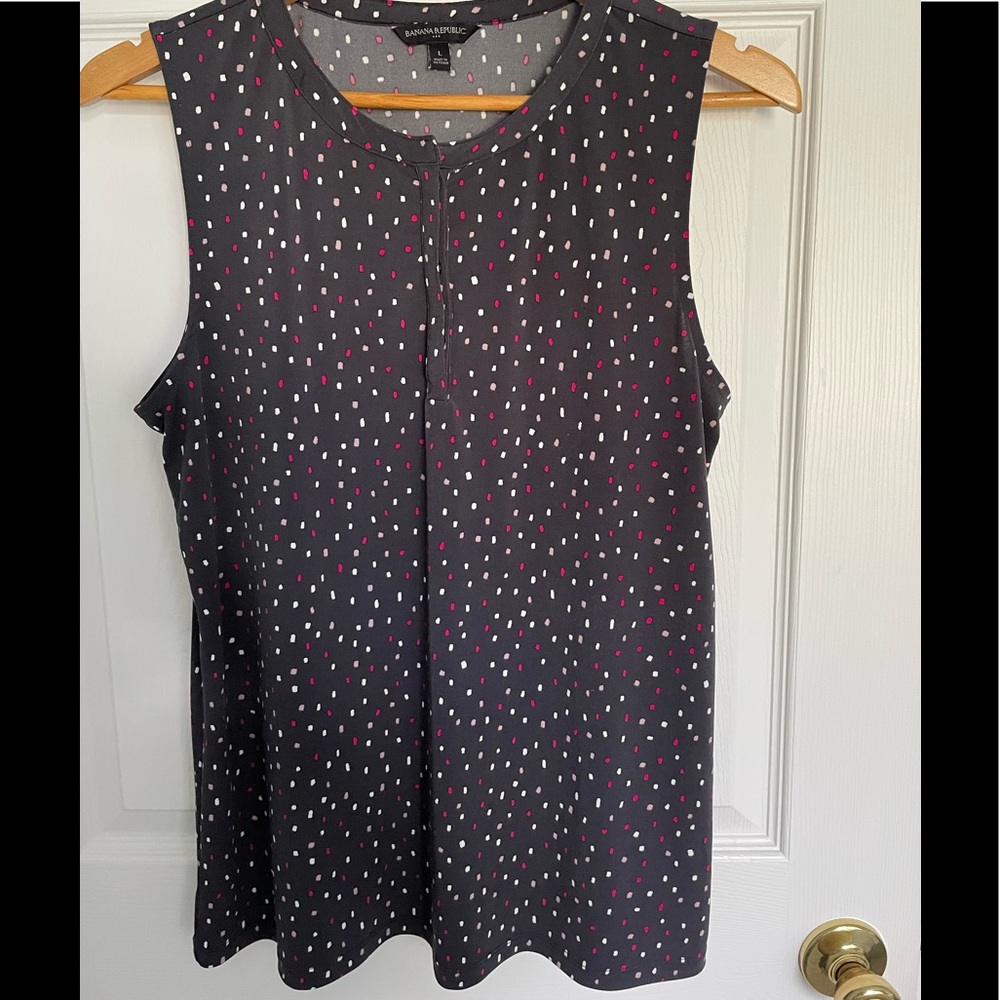 Banana republic size large top